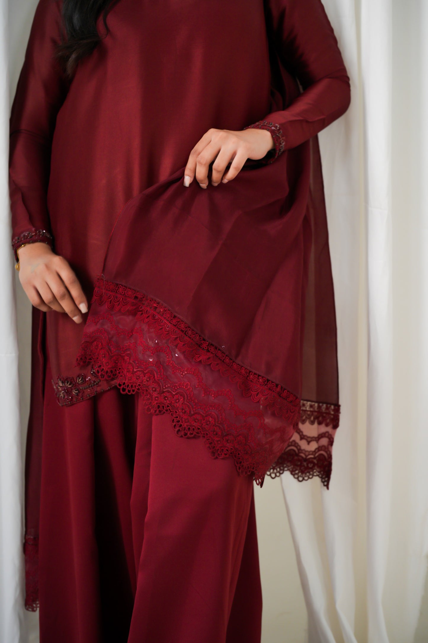 WINE RED